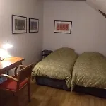 D'hotes L'ermite Nocleg ze śniadaniem 3*