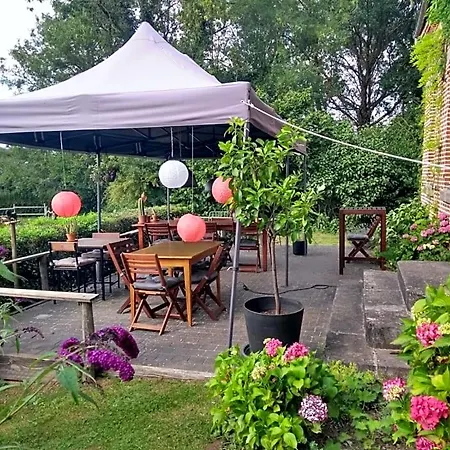 D'hotes L'ermite Bed and Breakfast