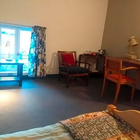 D'hotes L'ermite Bed and Breakfast 3*
